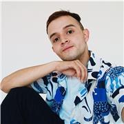 Profesor de arte, que imparte clases a niños de todas las edades, con respecto a cualquier tema artistico